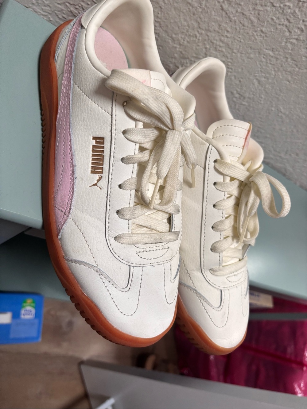 Puma Women's Cream Sneakers with Pink Accents and Gum Sole